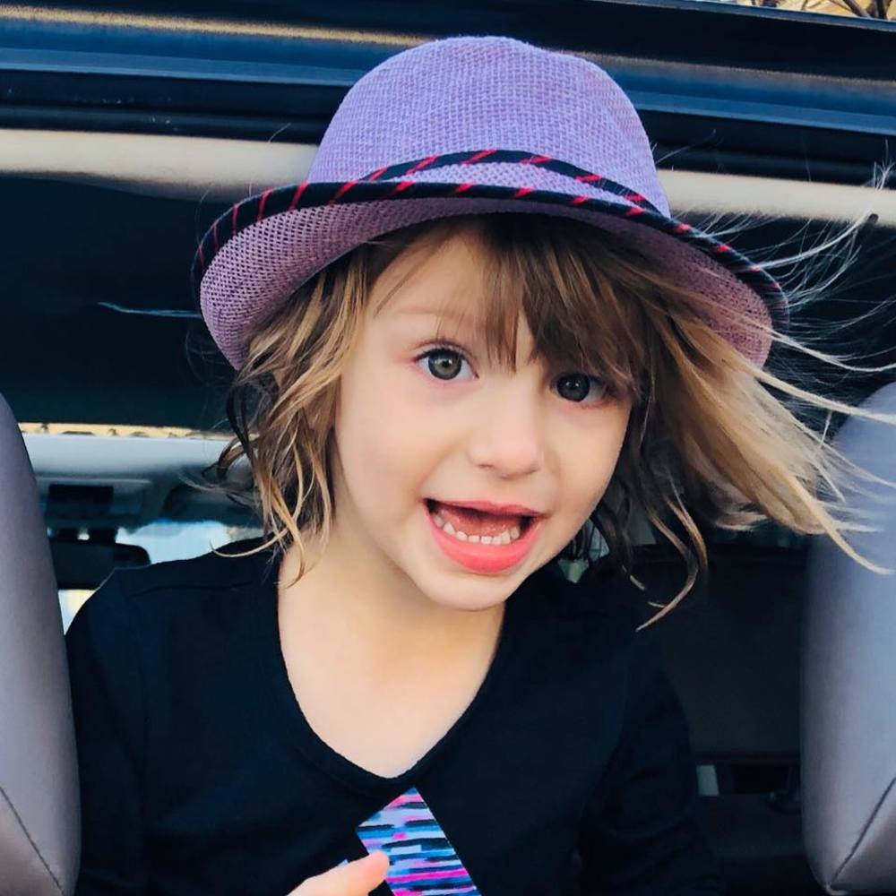 Meet your Posher, Nichol